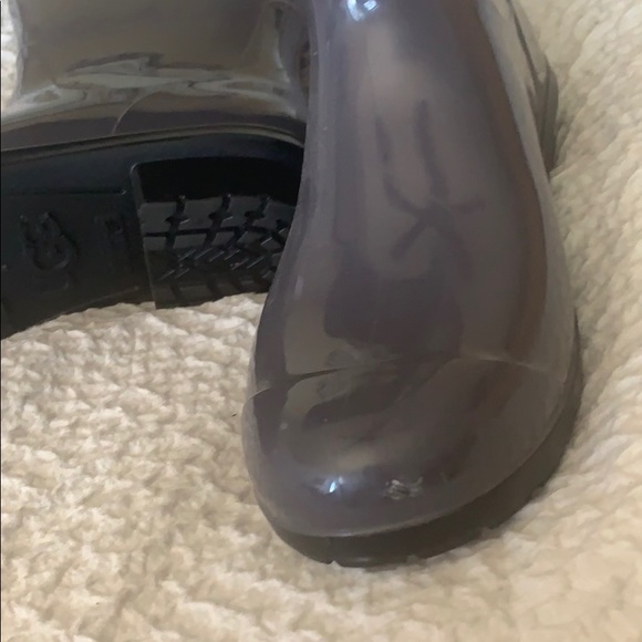 Ugg rain boots - Picture 2 of 2